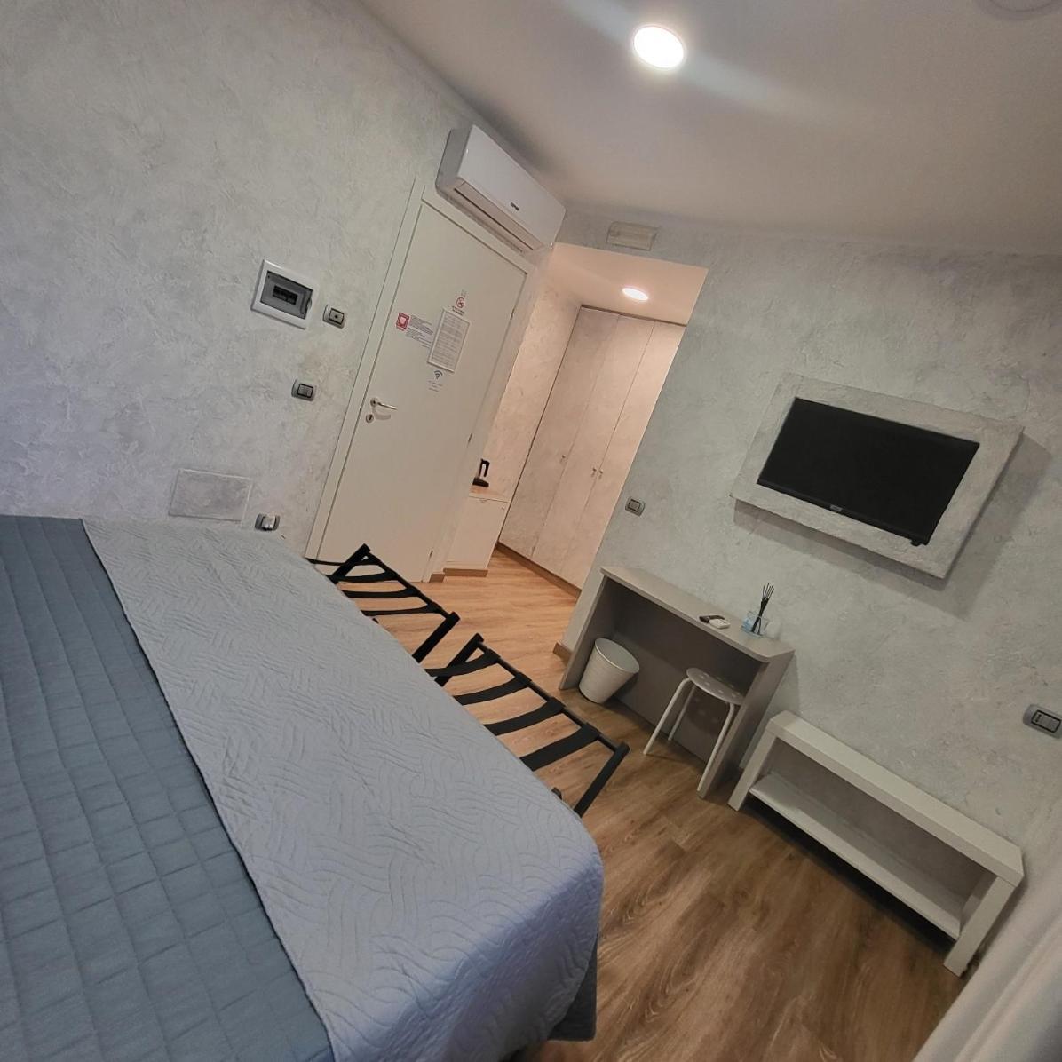 Illuvia 2 Affitta Camere Cornaredo Exterior foto
